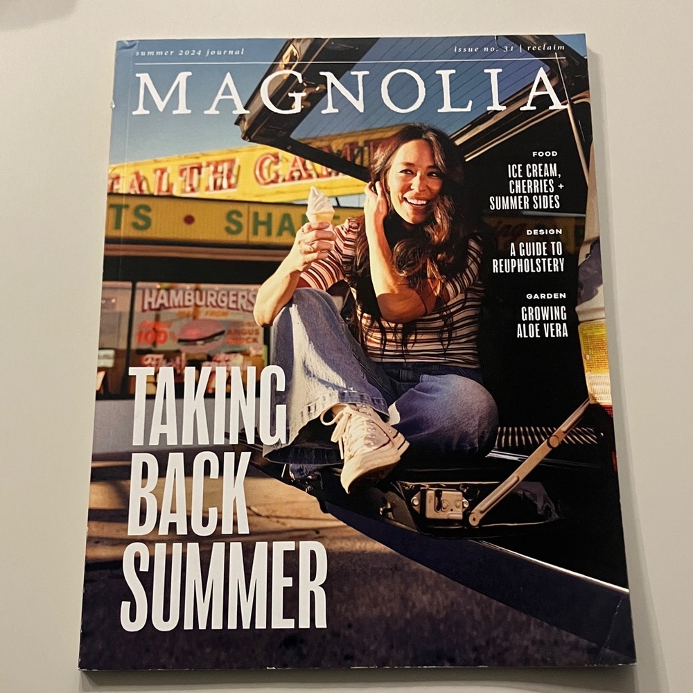 Magnolia Magazine Collection - Picture 3 of 6